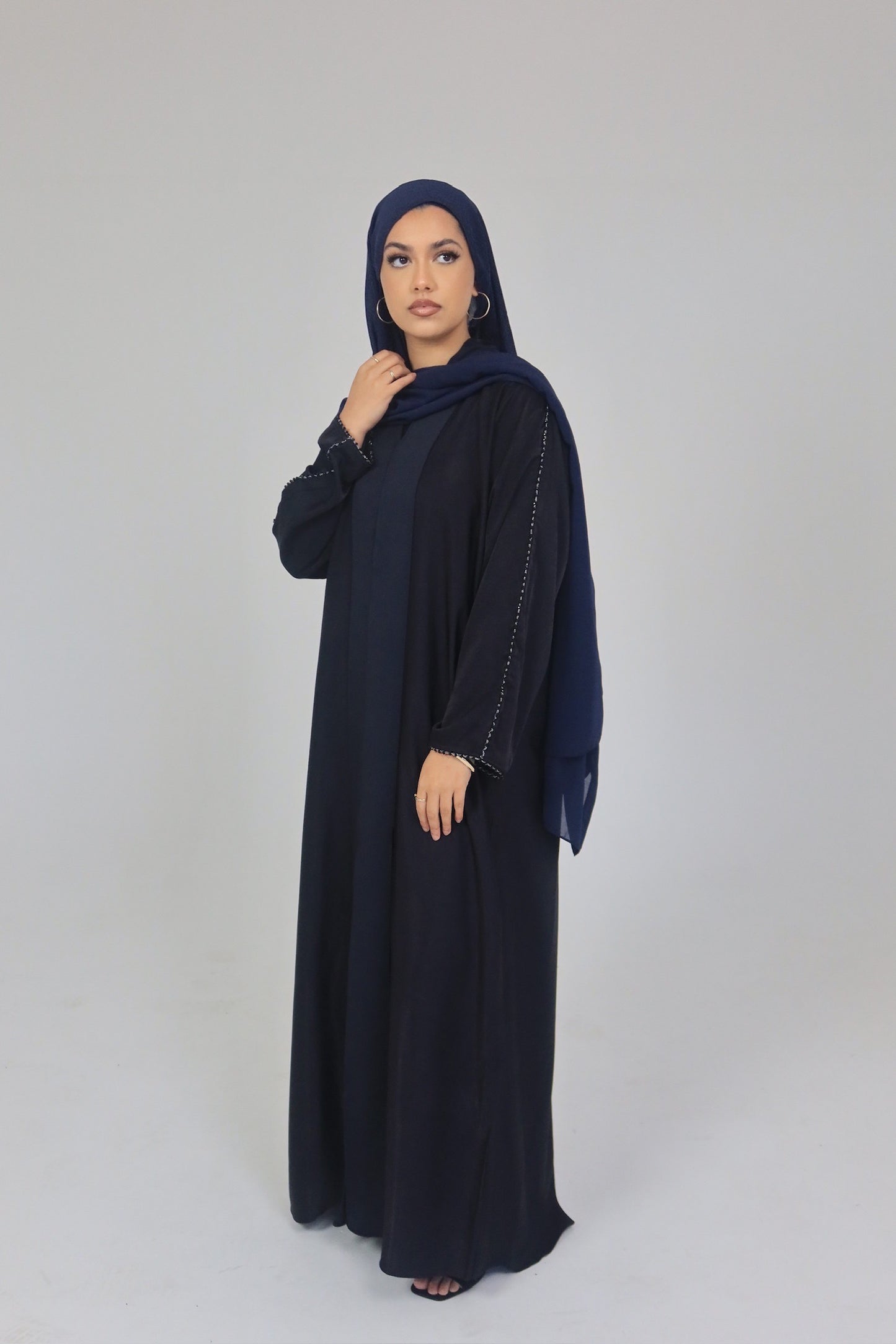 Noor Al-Layl Abaya