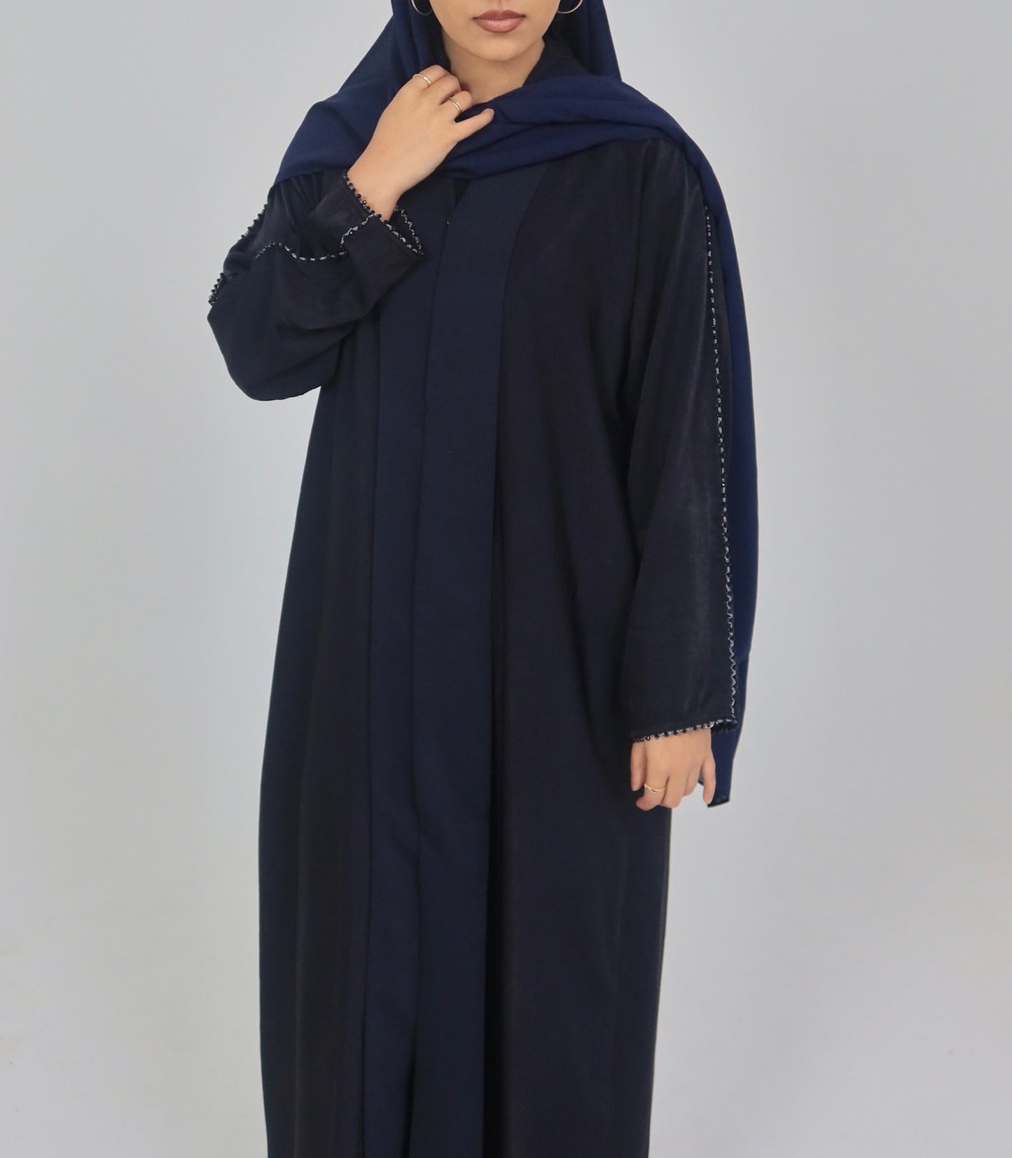 Noor Al-Layl Abaya